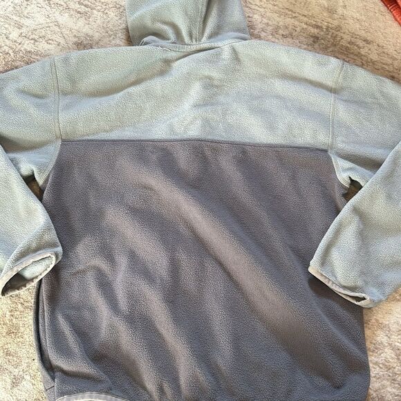 Patagonia Gray and Pink Fleece Jacket with Hood large - Picture 7 of 7
